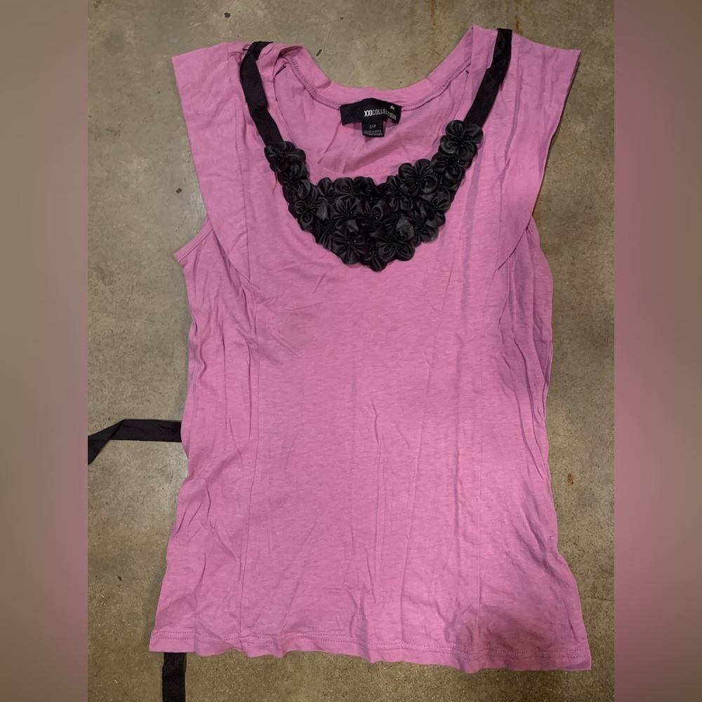 XXI COLLECTION lavender sleeveless top